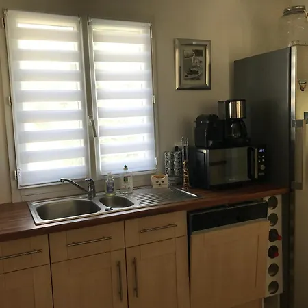 Maison Contemporaine Au Calme Avec Jardin Arbore